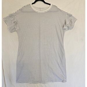 Source-unknown Women's White and Black Dress